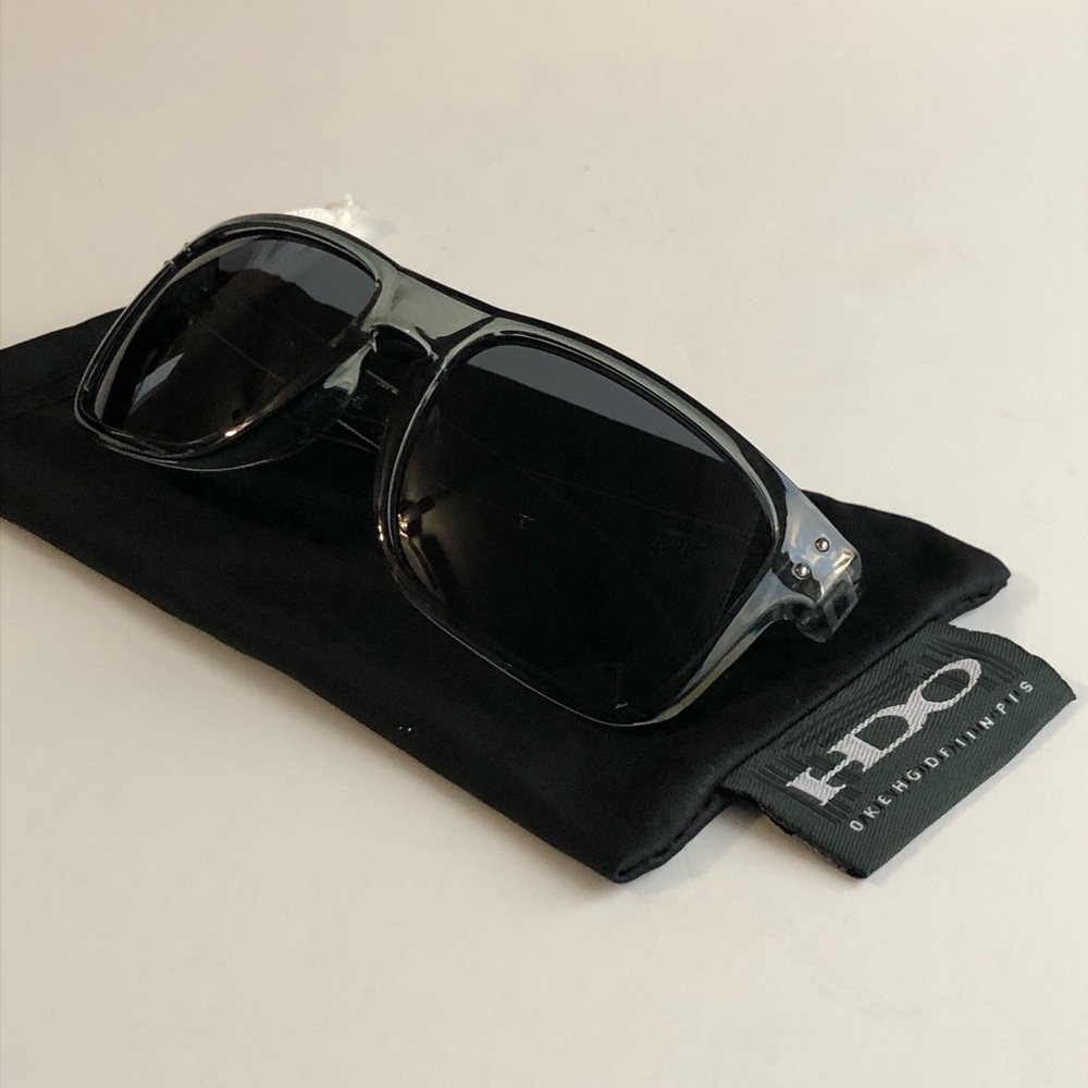 OO9102 Oakley Holbrook Smoke Gray Frame - Picture 2 of 9